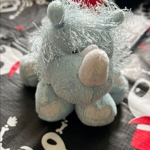 (17) Webkinz Rhino